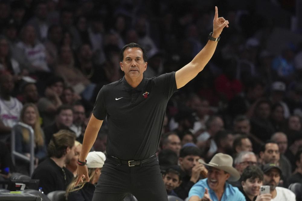 面对防线稳 面对防线稳